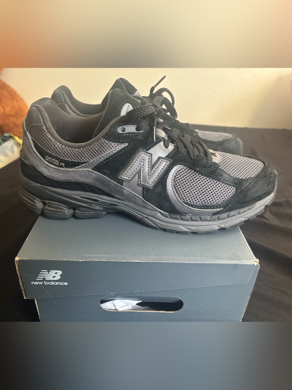 New Balance Men's Black and Gray size 10.5